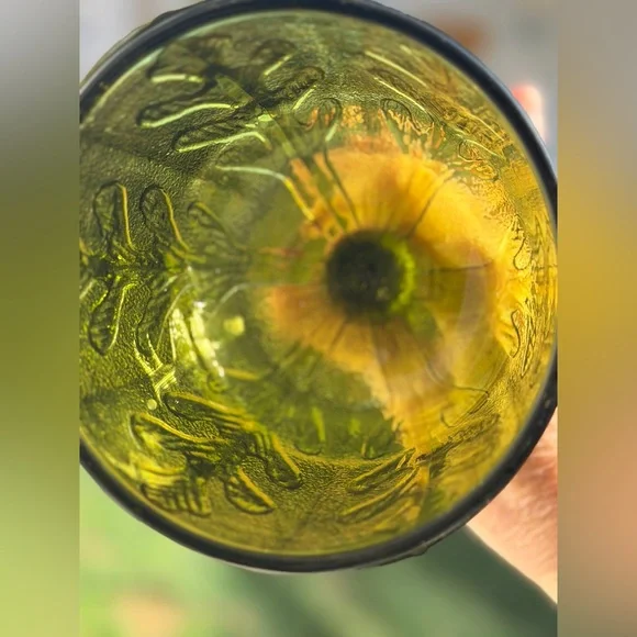 Vintage 1975 FTD Green Glass Pedestal Vase. Compote | Embossed Leaf Design. EUC - Picture 7 of 7